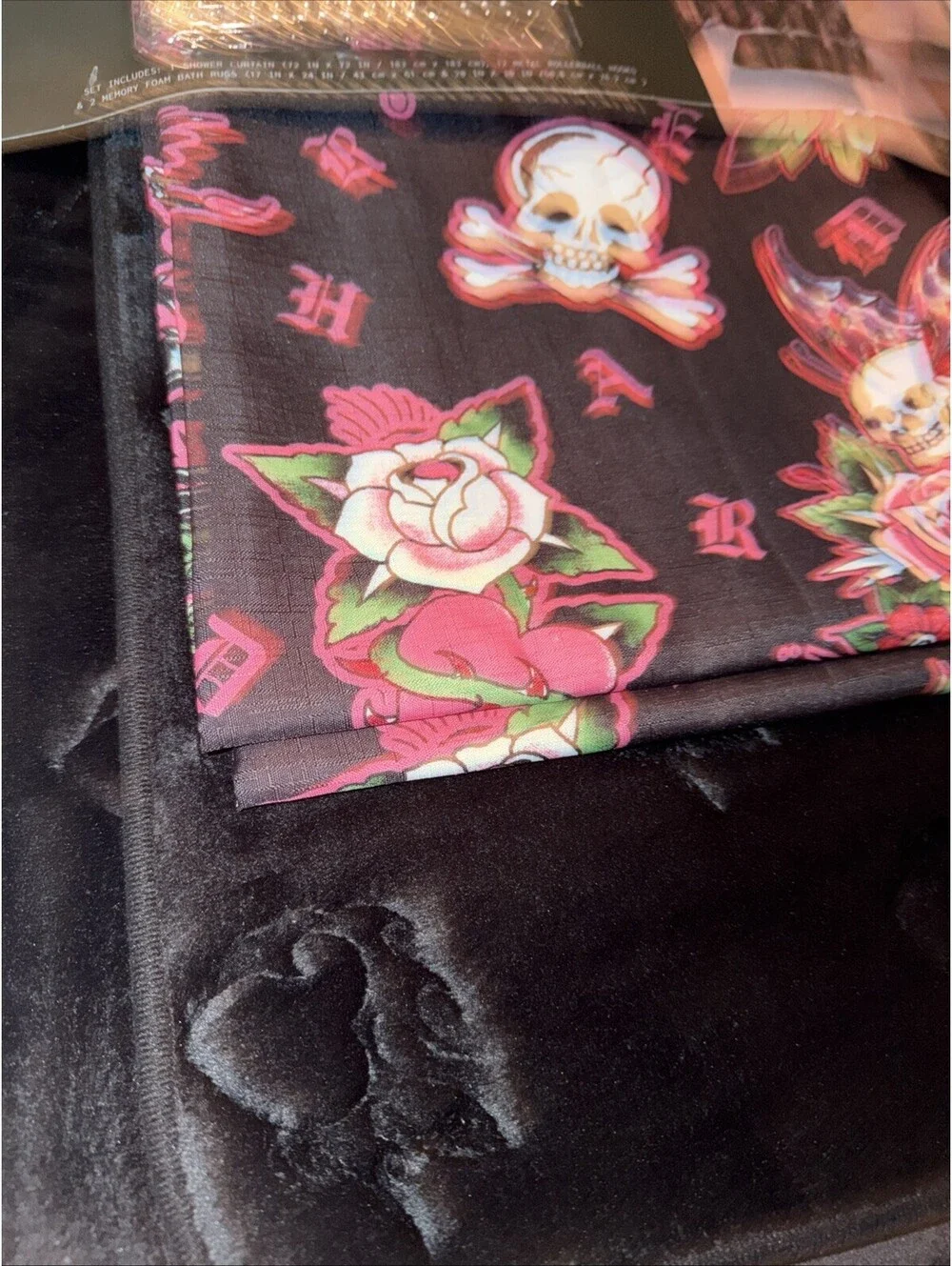 Ed Hardy 15pc Shower Curtain Set Black & Pink Tiger Burning Heart Skull & 2 Rugs